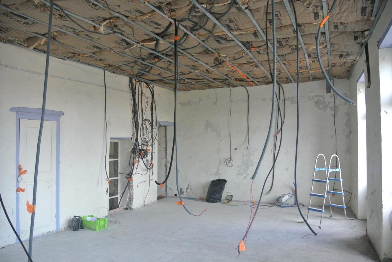 Appartement Spacieux Et Confortable La Roche-de-Glun Exteriör bild